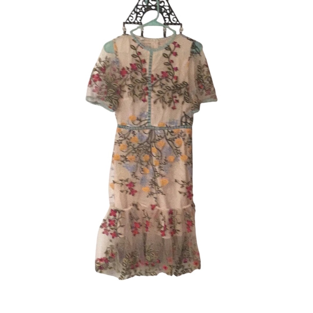 Boho Summer Floral Embroidered Tulle Festival Midi Dress Women's Size L NWOT